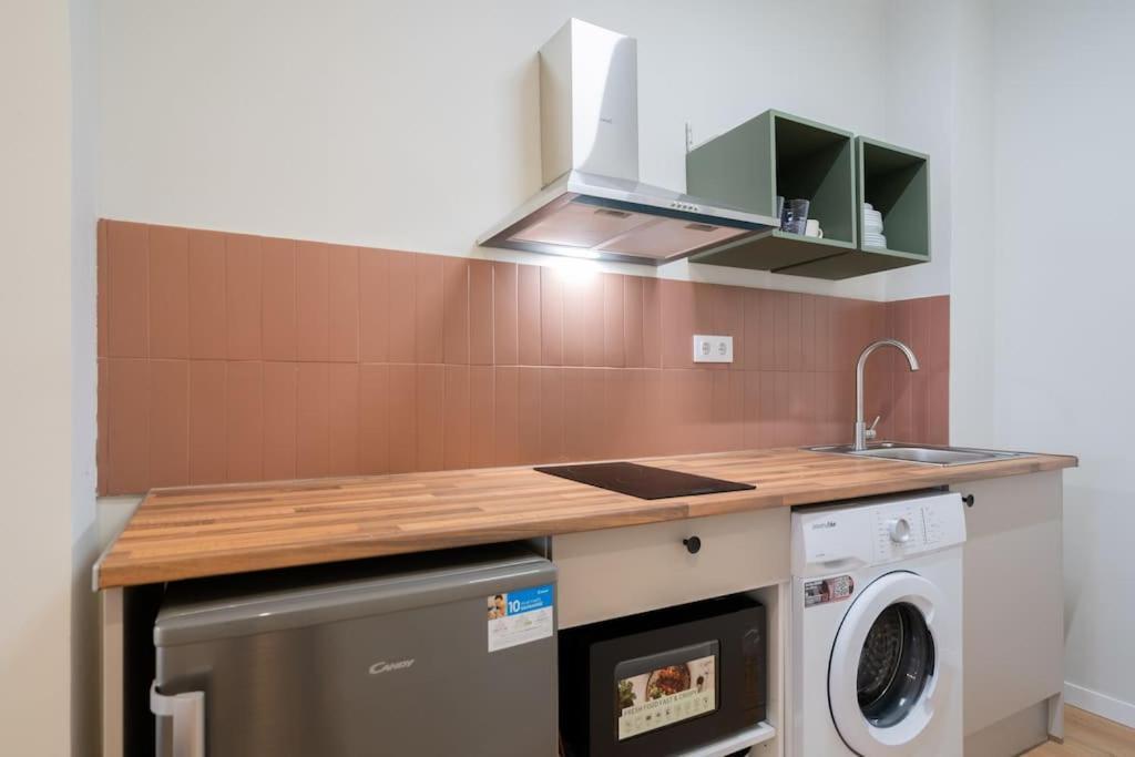 Ideal Flat For 2 Pax -F Fpo1 Madrid Luaran gambar